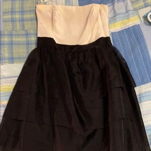 White House Black Market cocktail dress size 6.